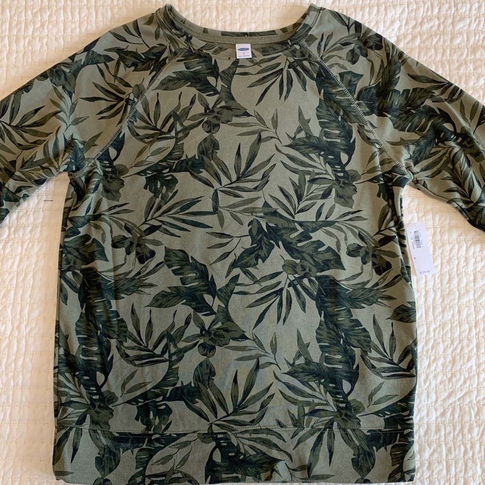 Old Navy new with tags sweatshirt size small